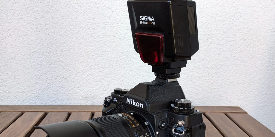 Sigma EF-500 DG ST an Nikon Df